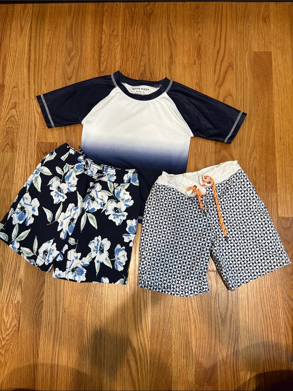 Crewcuts mish Boys Navy Blue & White Ombre Rashguard & 2 Patterned Swim Trunks 6